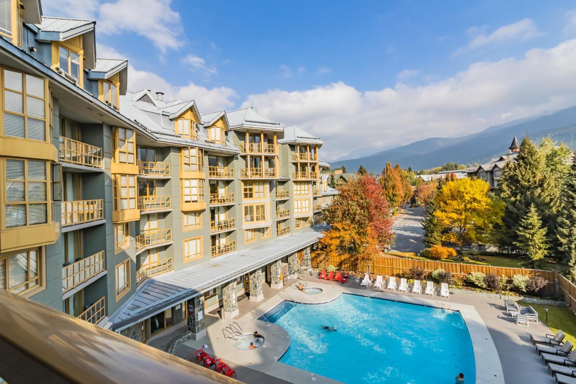 Cascade Lodge By Elevate Vacations Вістлер Екстер'єр фото